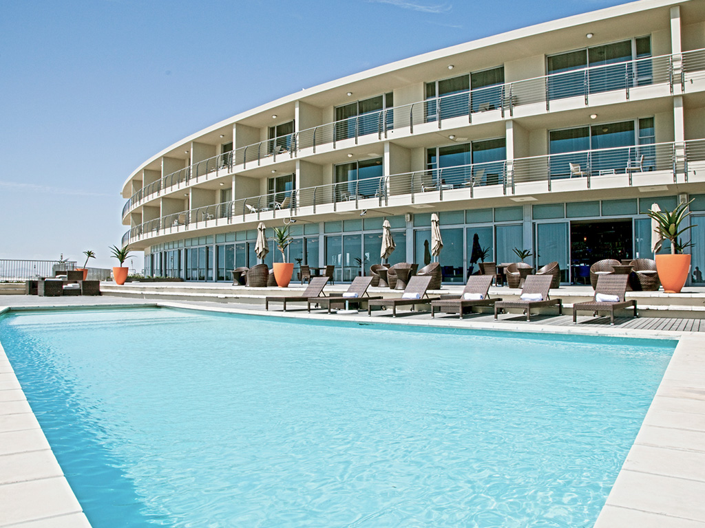 A Spectacular Cape Town Honeymoon
